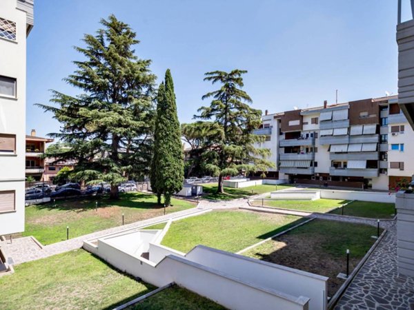 appartamento in vendita a Roma in zona Torrino