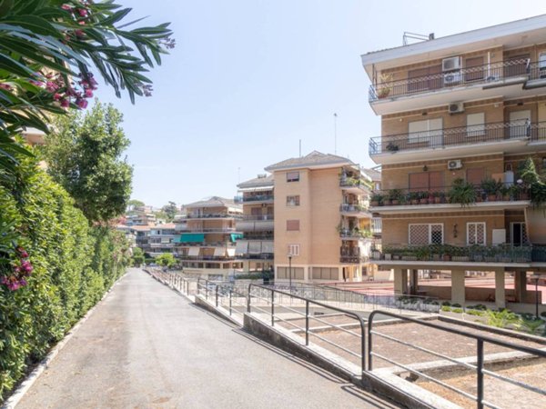appartamento in vendita a Roma in zona Portuense