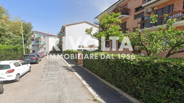 appartamento in vendita a Roma in zona Giuliano Dalmata