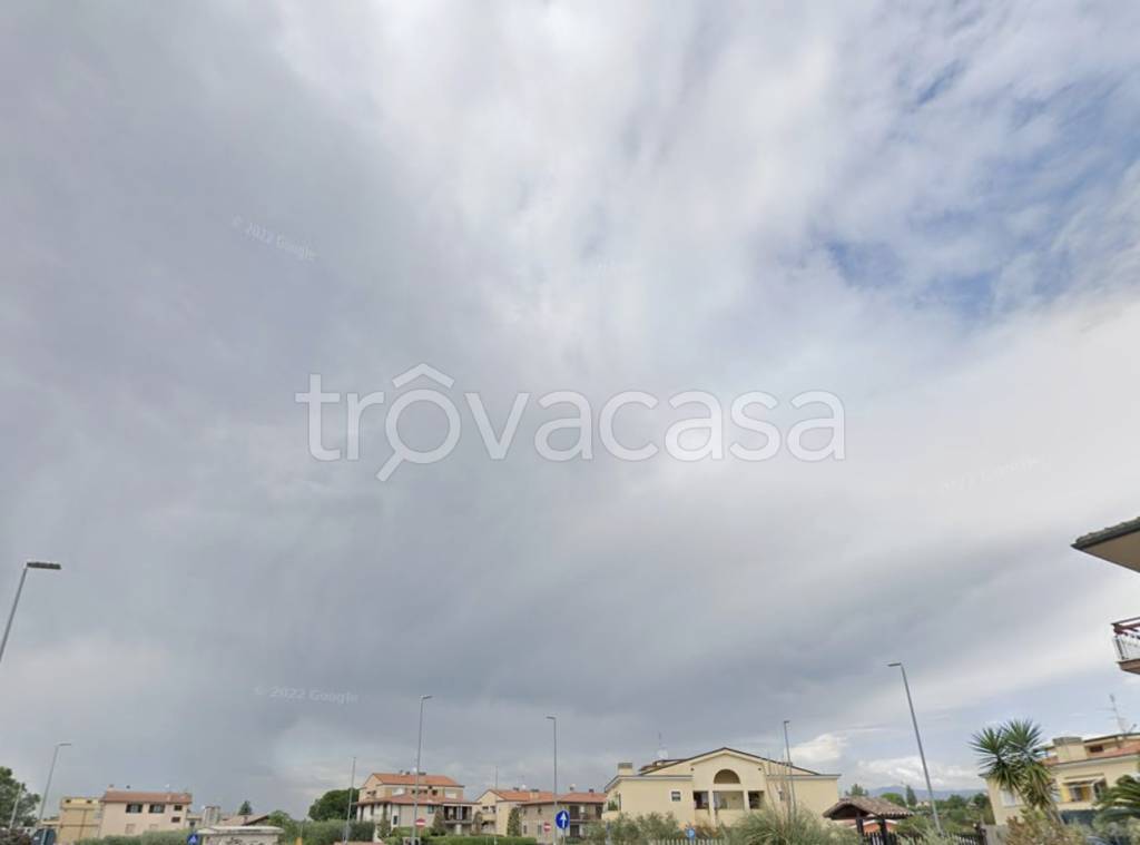 appartamento in vendita a Roma in zona Castelverde