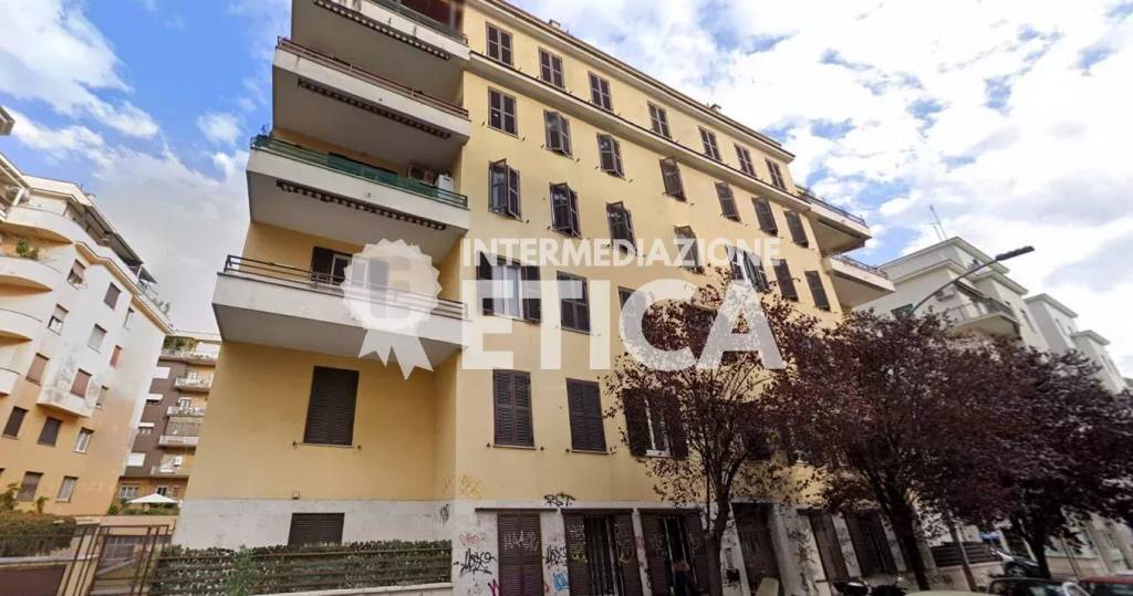 appartamento in vendita a Roma in zona Gianicolense