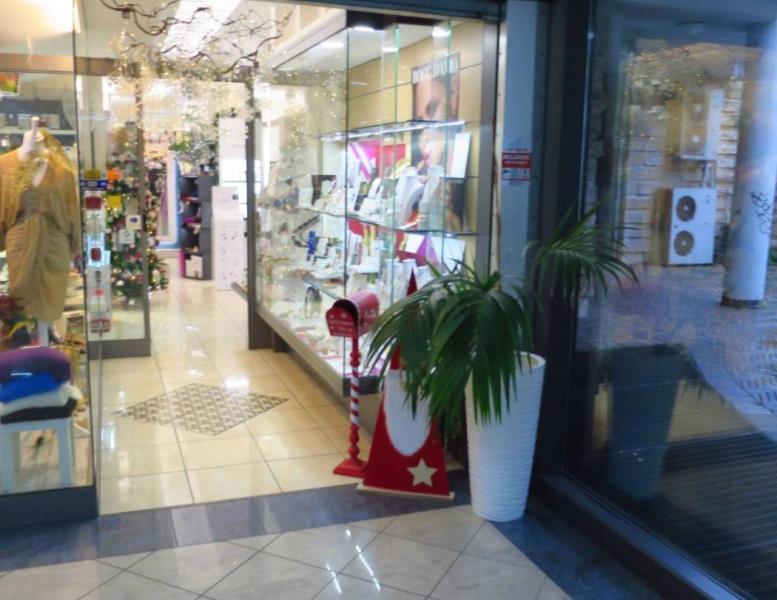 negozio in vendita a Roma in zona Ottavia