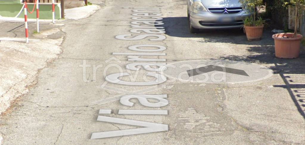 appartamento in vendita a Roma in zona Torre Angela