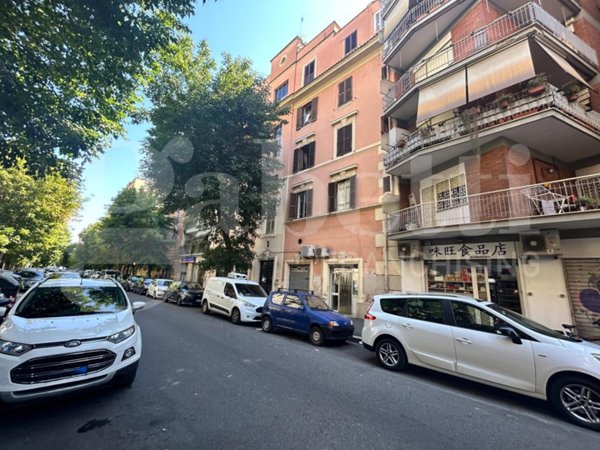 appartamento in vendita a Roma in zona Prenestino-Labicano
