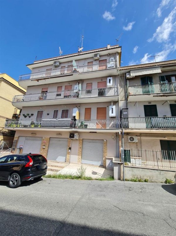 appartamento in vendita a Roma in zona Tor Vergata/Torrenova