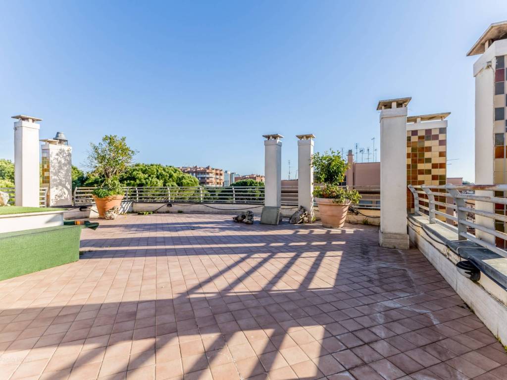 appartamento in vendita a Roma in zona Monte Sacro/Talenti
