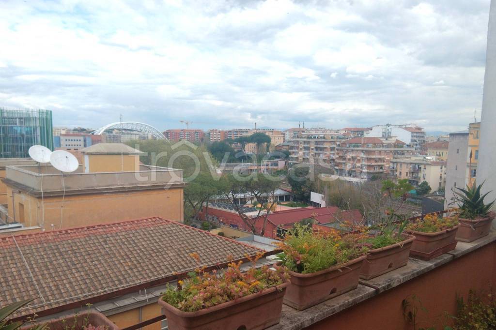 appartamento in vendita a Roma in zona Ostiense