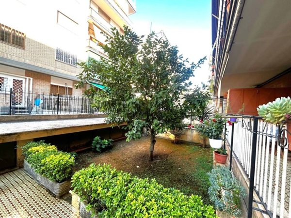 appartamento in vendita a Roma in zona Prenestino-Centocelle