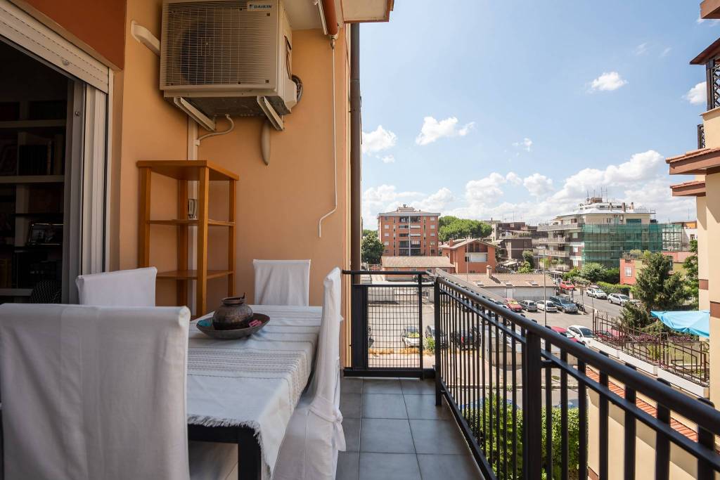 appartamento in vendita a Roma in zona Monte Sacro/Talenti