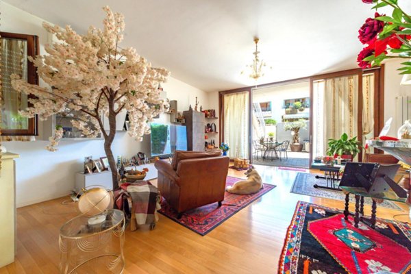 casa indipendente in vendita a Roma in zona Mezzocammino
