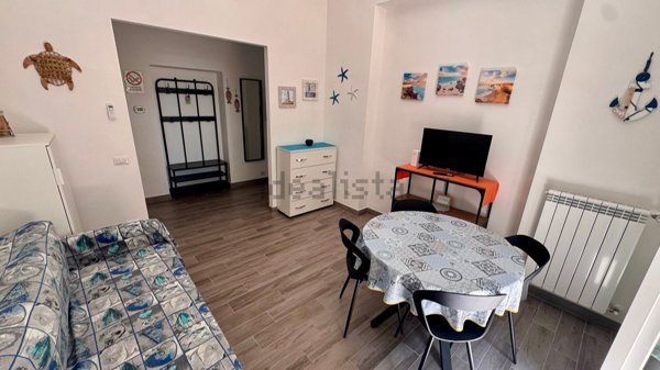appartamento in vendita a Roma in zona Ostia