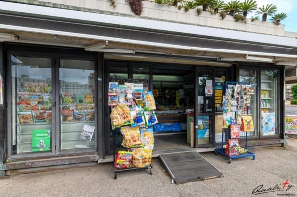 ufficio in vendita a Roma in zona Ponte Mammolo
