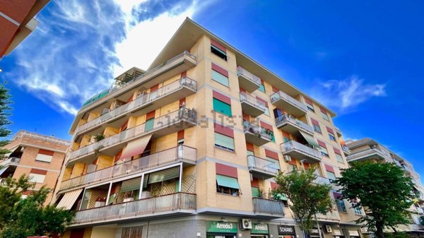 appartamento in vendita a Roma in zona Ostia