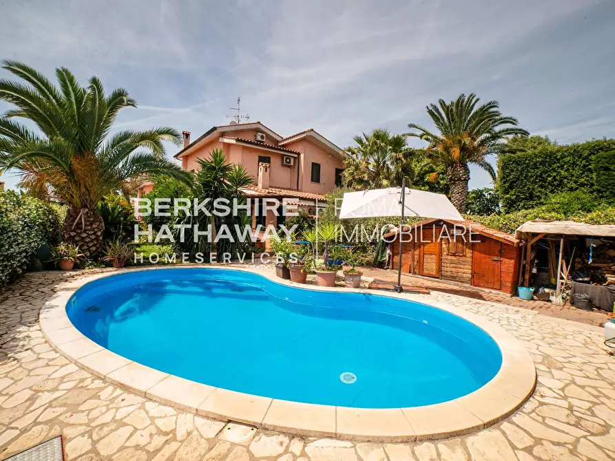 casa indipendente in vendita a Roma