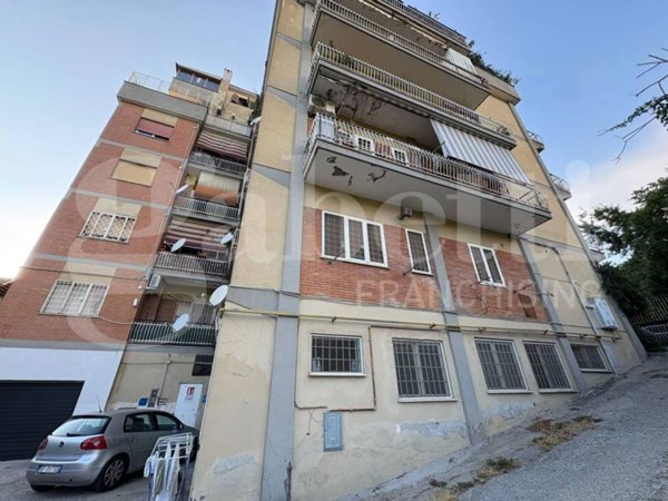 casa semindipendente in vendita a Roma in zona La Pisana