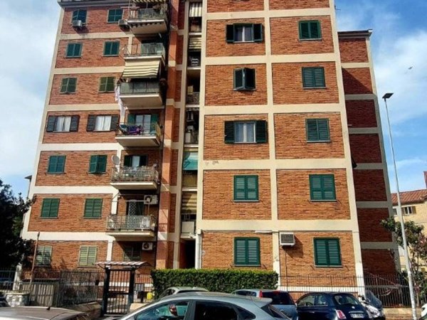appartamento in vendita a Roma in zona Torre Spaccata