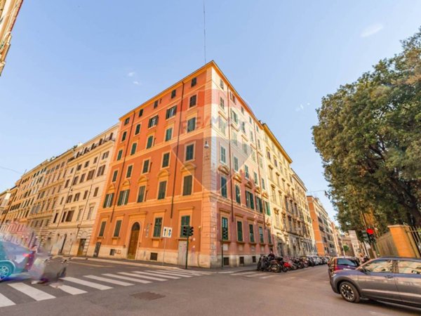 appartamento in vendita a Roma in zona Esquilino