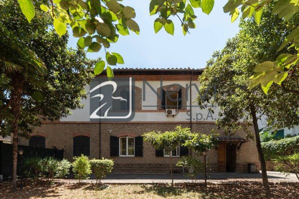 casa indipendente in vendita a Roma in zona Pinciano
