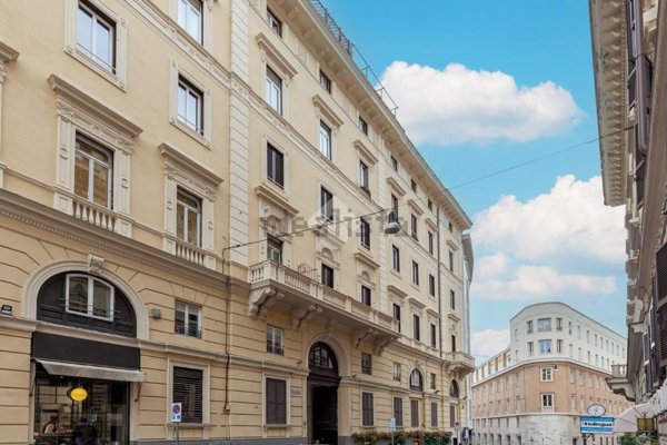 appartamento in vendita a Roma in zona Campo Marzio