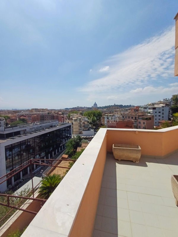 appartamento in vendita a Roma in zona Trionfale