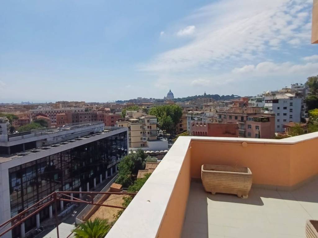 appartamento in vendita a Roma in zona Trionfale