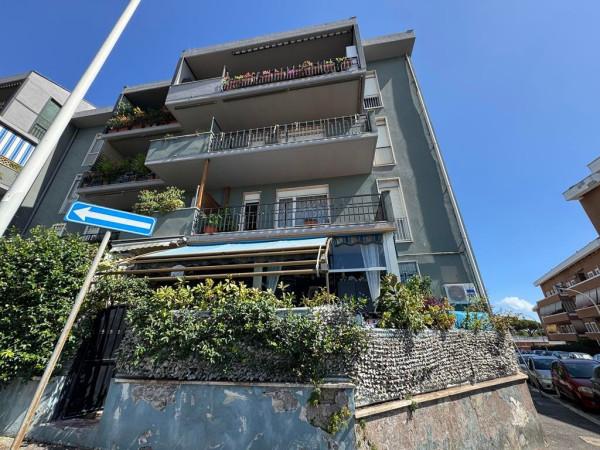 appartamento in vendita a Roma in zona Axa