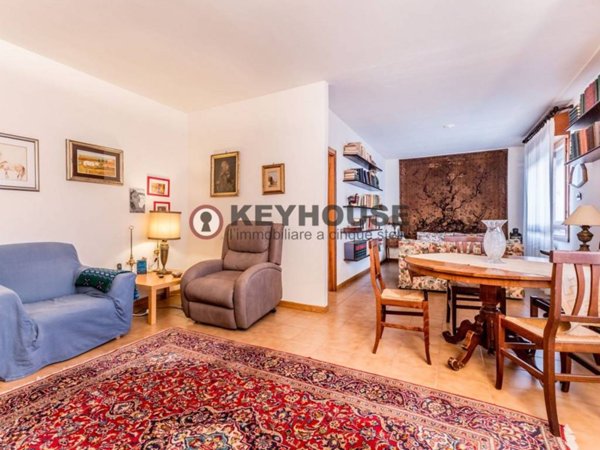 appartamento in vendita a Roma in zona Giuliano Dalmata