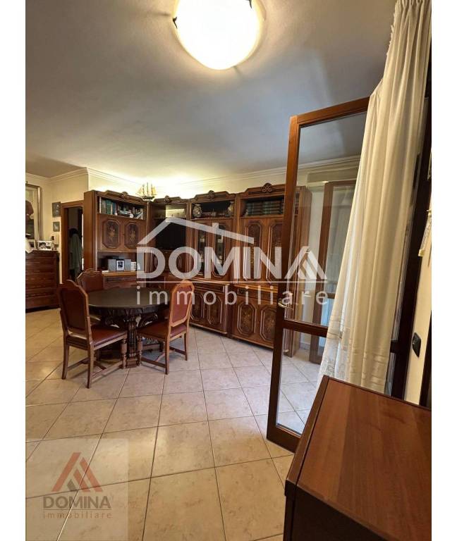 appartamento in vendita a Roma in zona Ponte di Nona