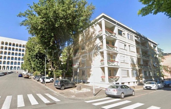 appartamento in vendita a Roma in zona EUR
