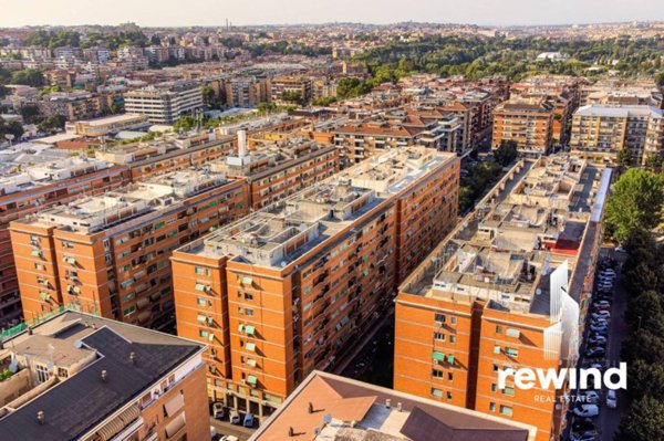 appartamento in vendita a Roma in zona Portuense
