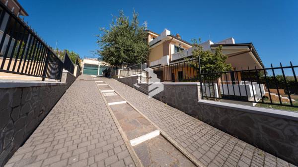 casa indipendente in vendita a Roma in zona Castel di Leva