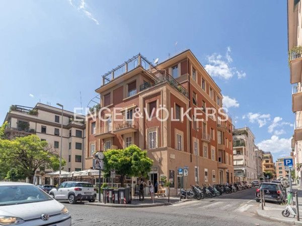 appartamento in vendita a Roma in zona Nomentano