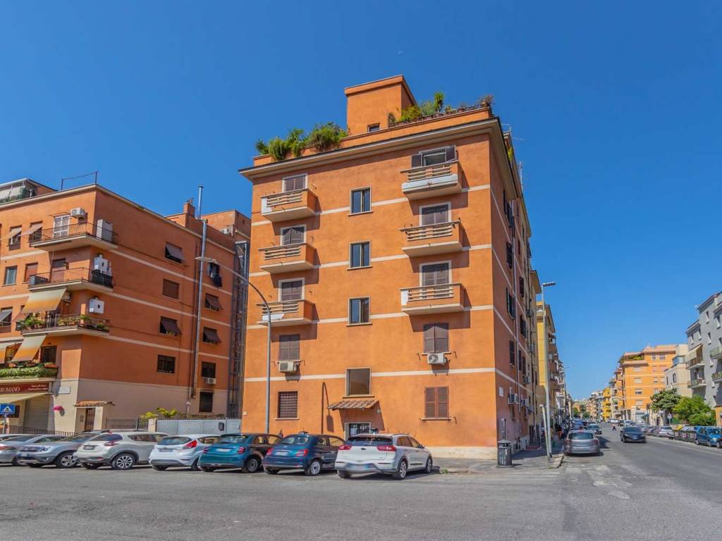 appartamento in vendita a Roma in zona Prenestino-Centocelle