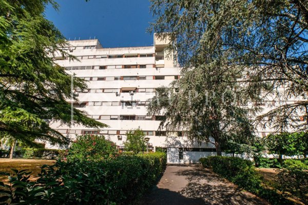 appartamento in vendita a Roma in zona Spinaceto