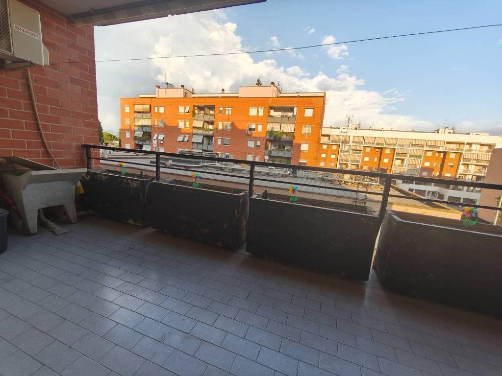 appartamento in vendita a Roma in zona Ponte Mammolo