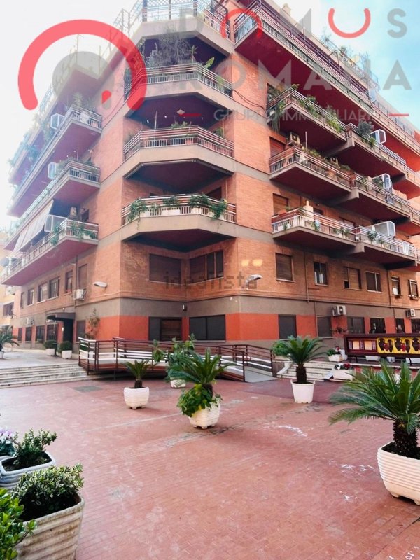appartamento in vendita a Roma in zona Portuense