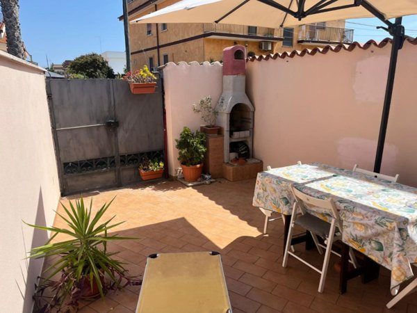 casa indipendente in vendita a Roma in zona Dragona/Bagnoletto