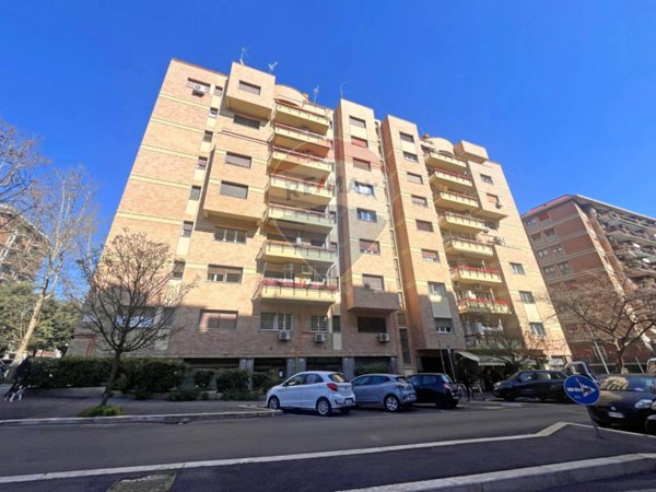 appartamento in vendita a Roma in zona Gianicolense