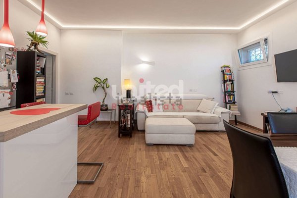appartamento in vendita a Roma in zona Casal Palocco