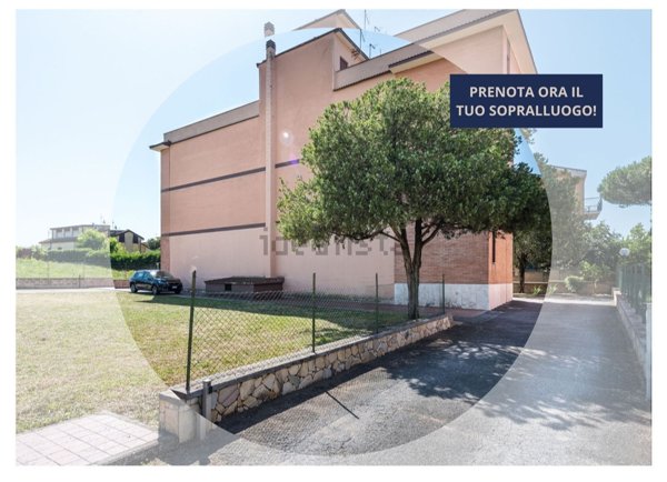 appartamento in vendita a Roma in zona Casal Morena