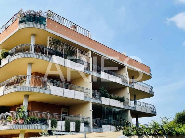 appartamento in vendita a Roma in zona Casal Palocco