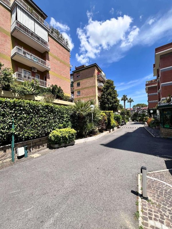 appartamento in vendita a Roma in zona Portuense