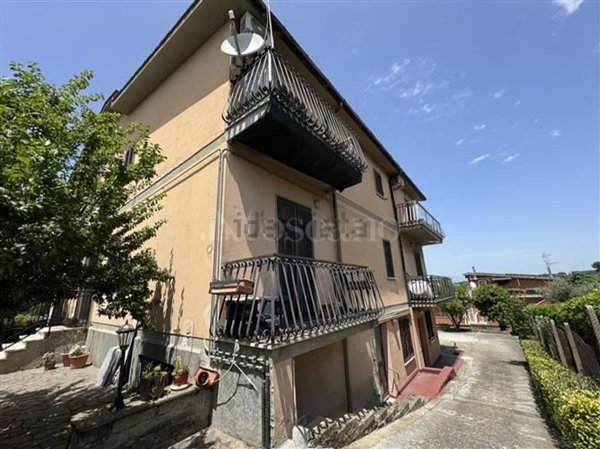 appartamento in vendita a Roma in zona Casal Morena