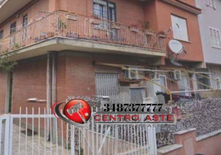 appartamento in vendita a Roma in zona Casal Morena