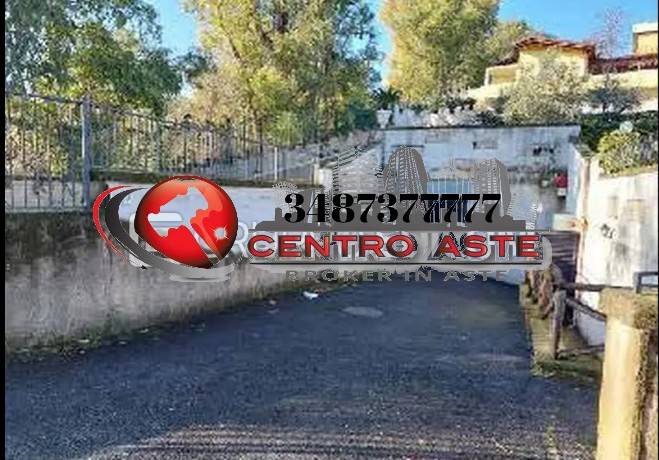 casa indipendente in vendita a Roma in zona Colle del Sole