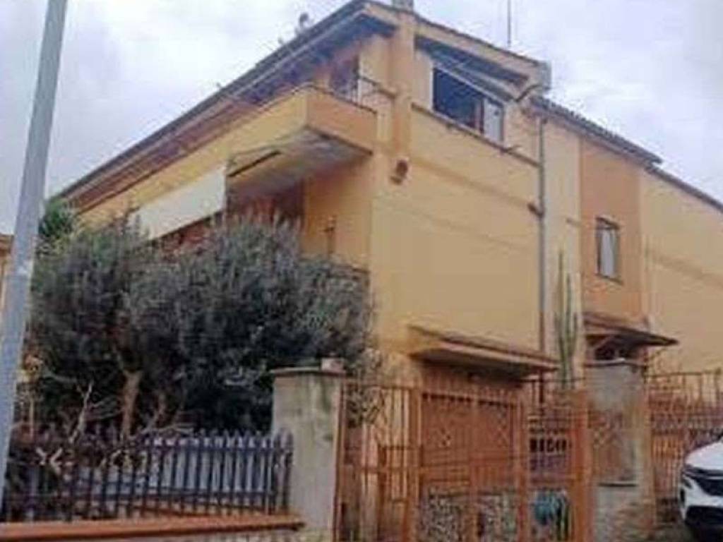 appartamento in vendita a Roma in zona Labaro