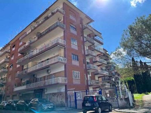 casa indipendente in vendita a Roma in zona Collatino