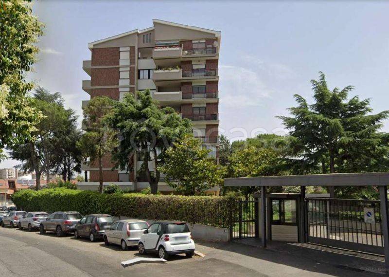 appartamento in vendita a Roma in zona Torrino