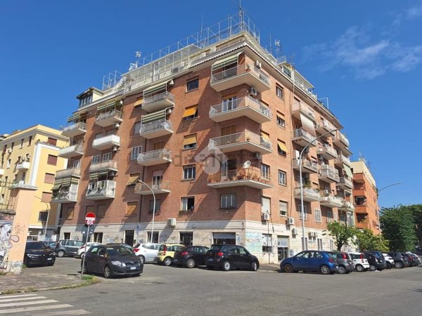 casa indipendente in vendita a Roma