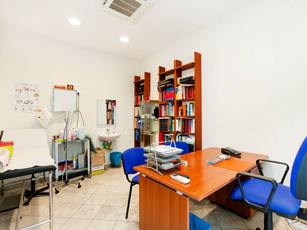 ufficio in vendita a Roma in zona Gianicolense